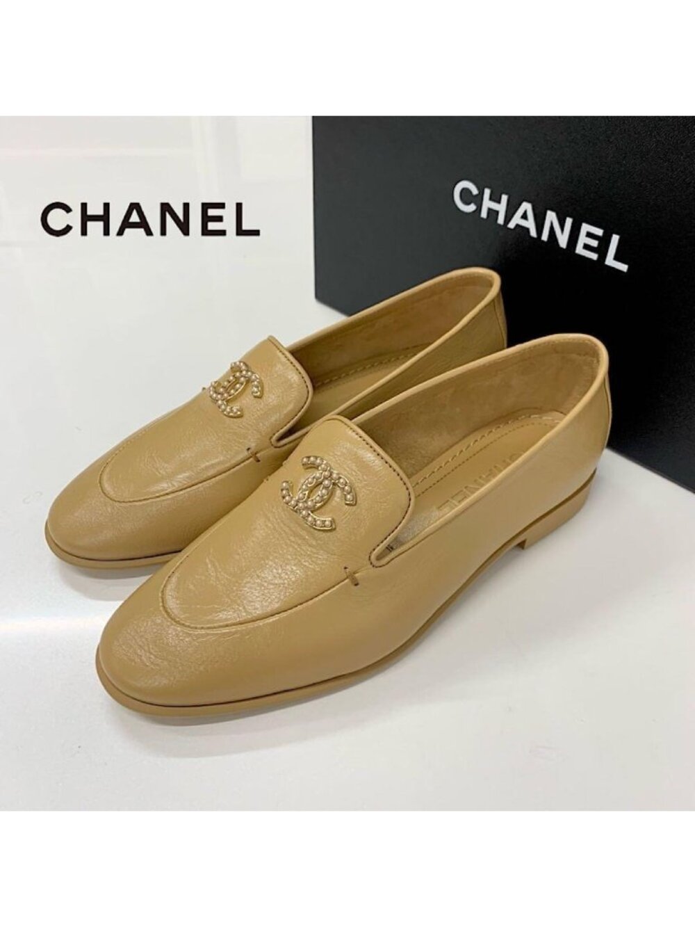 ★SOLD★ Chanel Leather Coco Mark Loafer Pearl Beige - Picture 1 of 11